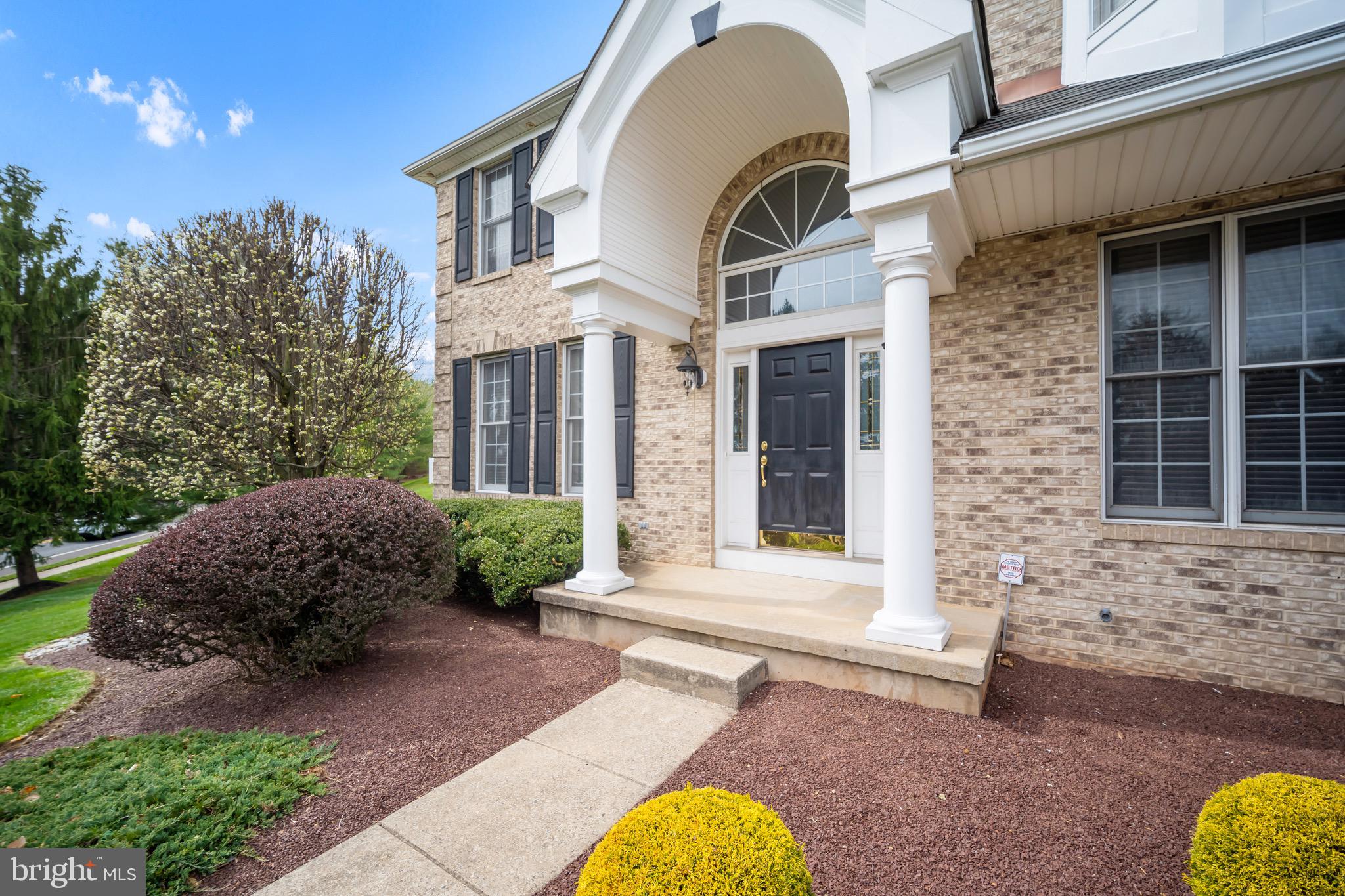 NORTHAMPTON CROSSG - Residential