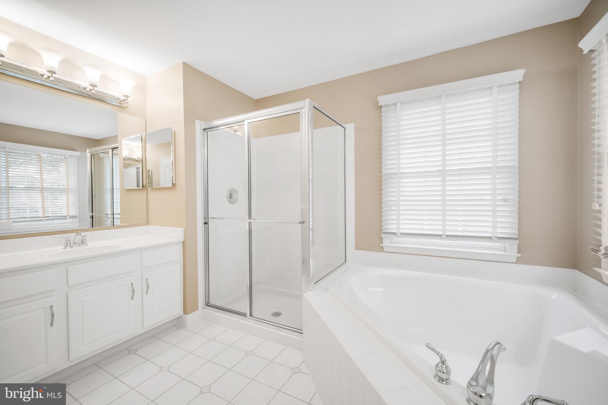 NORTHAMPTON CROSSG - Residential