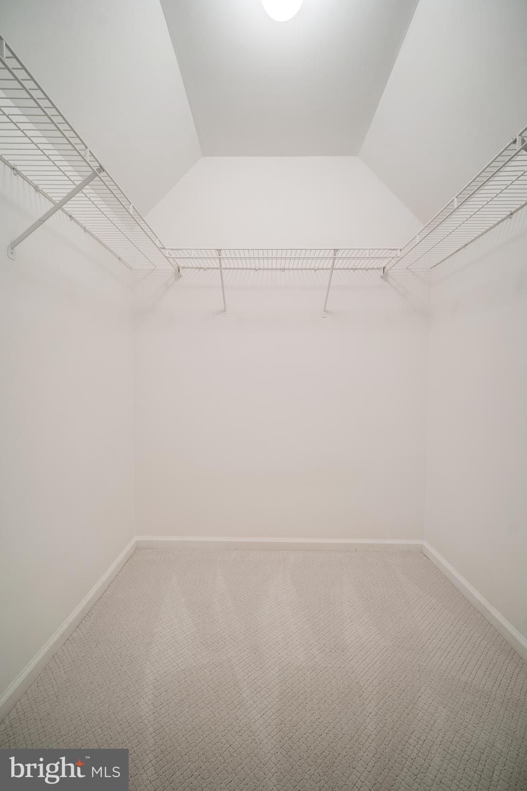 NORTHAMPTON CROSSG - Residential