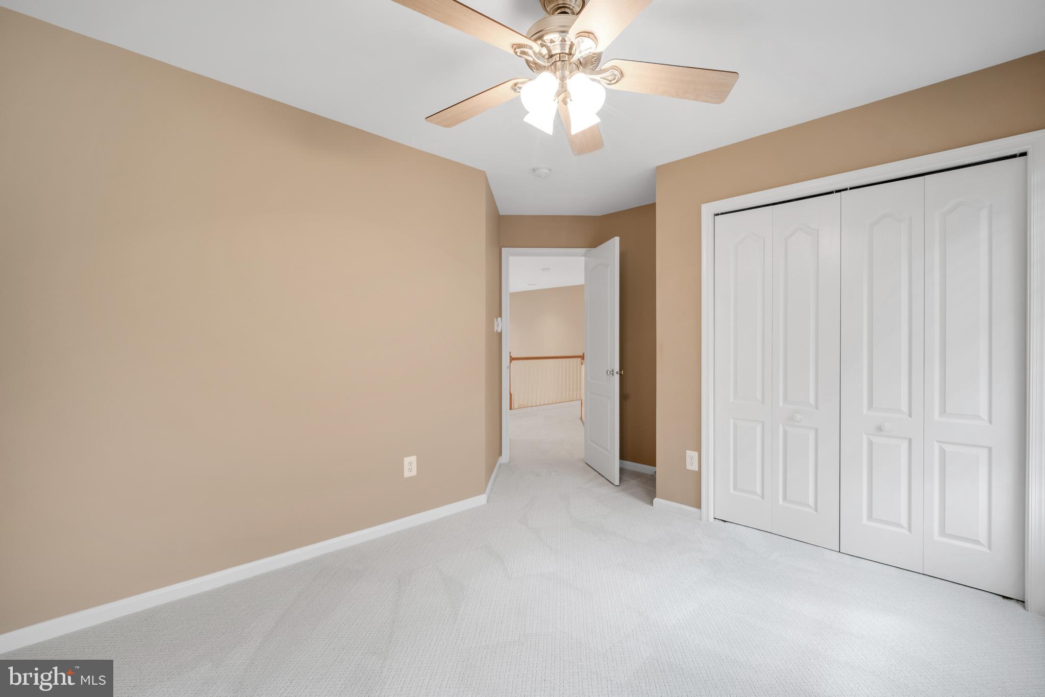 NORTHAMPTON CROSSG - Residential