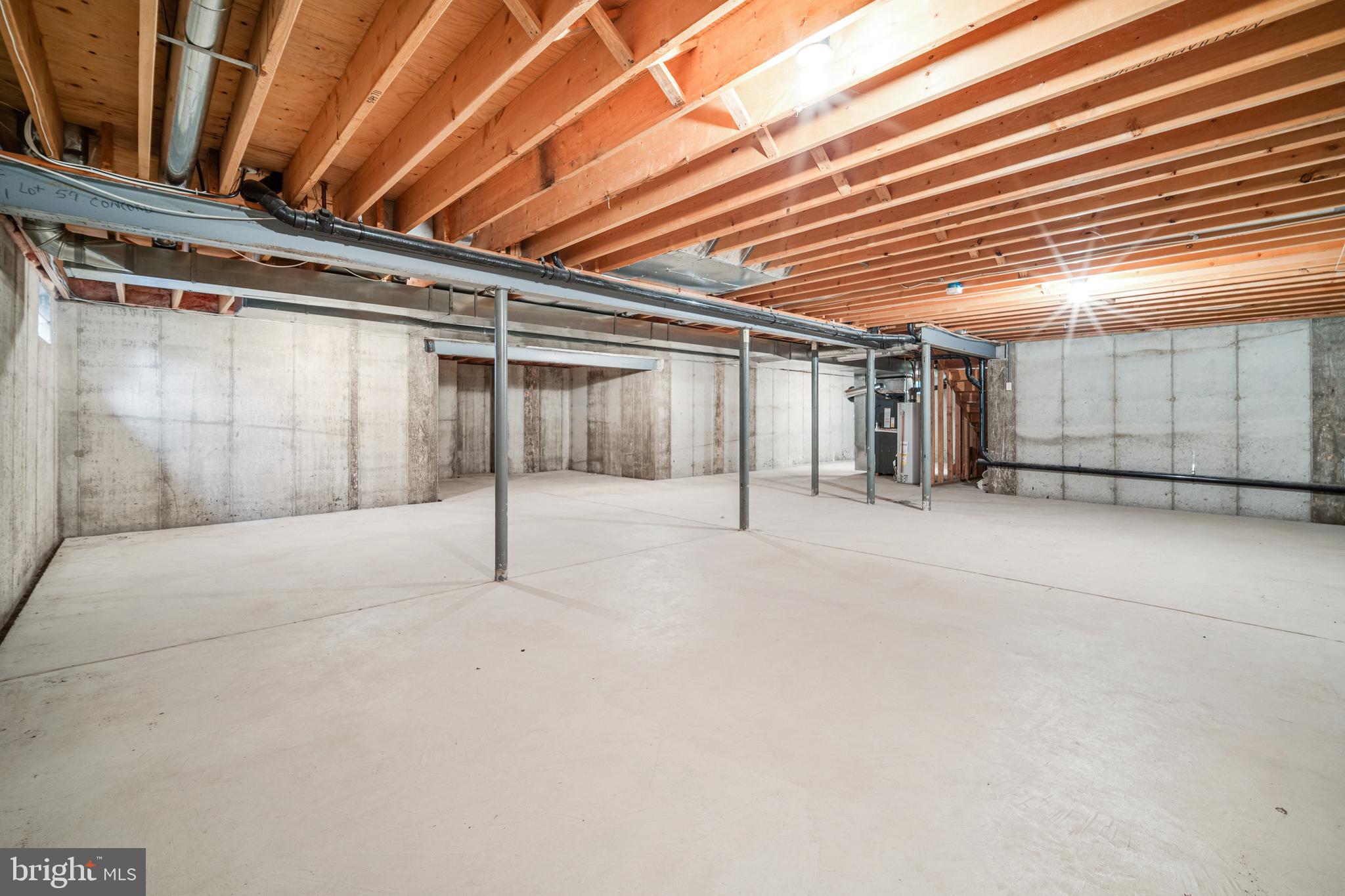 NORTHAMPTON CROSSG - Residential