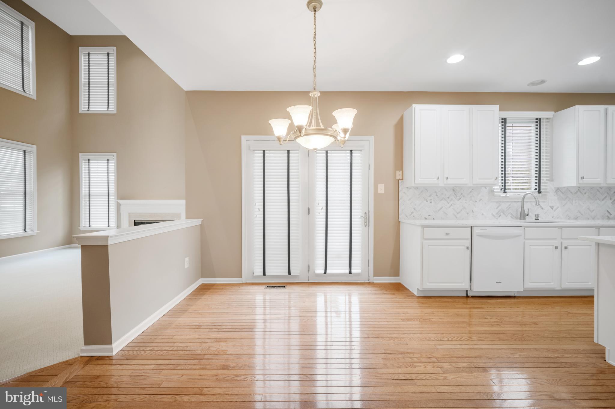 NORTHAMPTON CROSSG - Residential