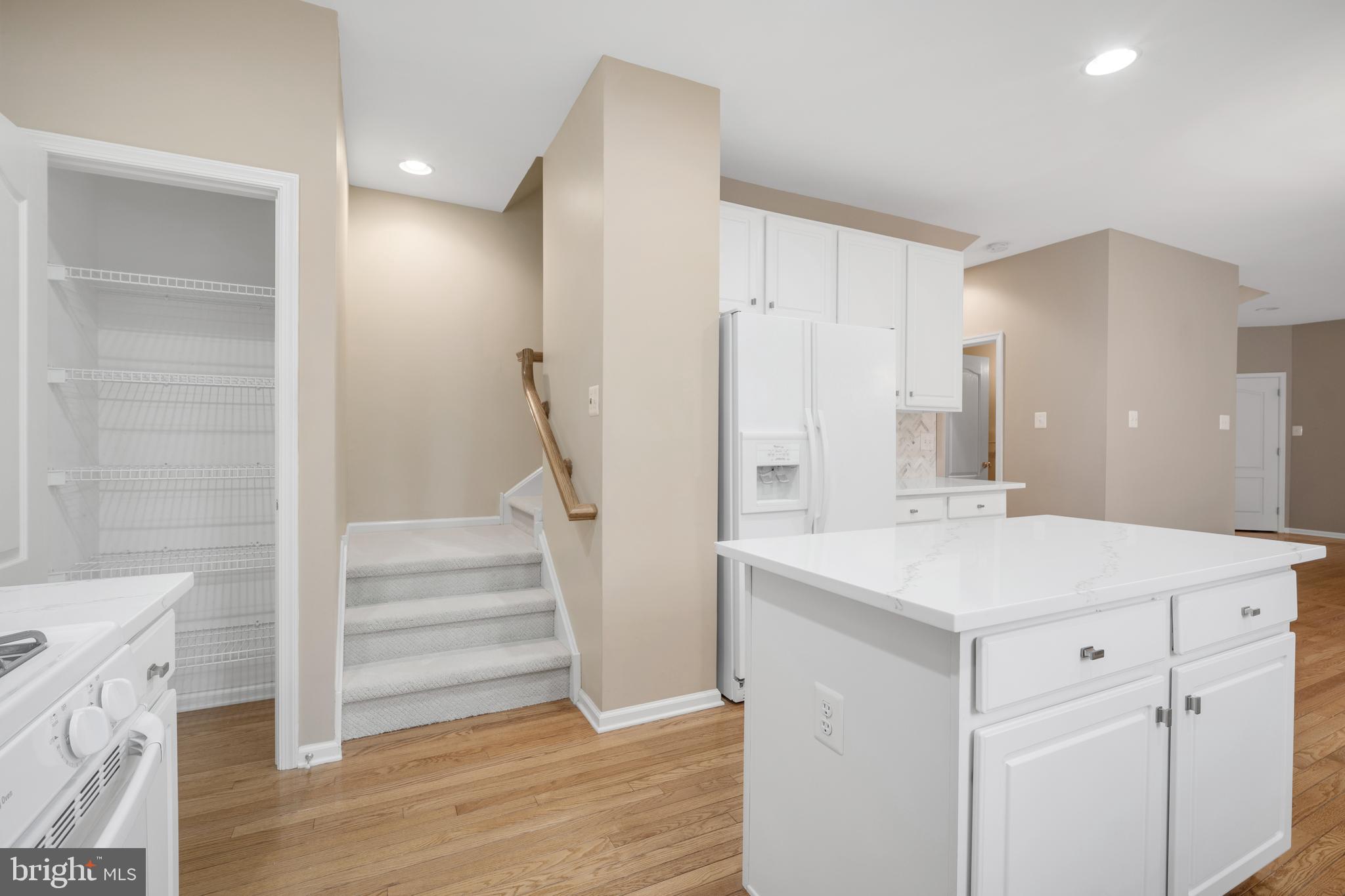 NORTHAMPTON CROSSG - Residential