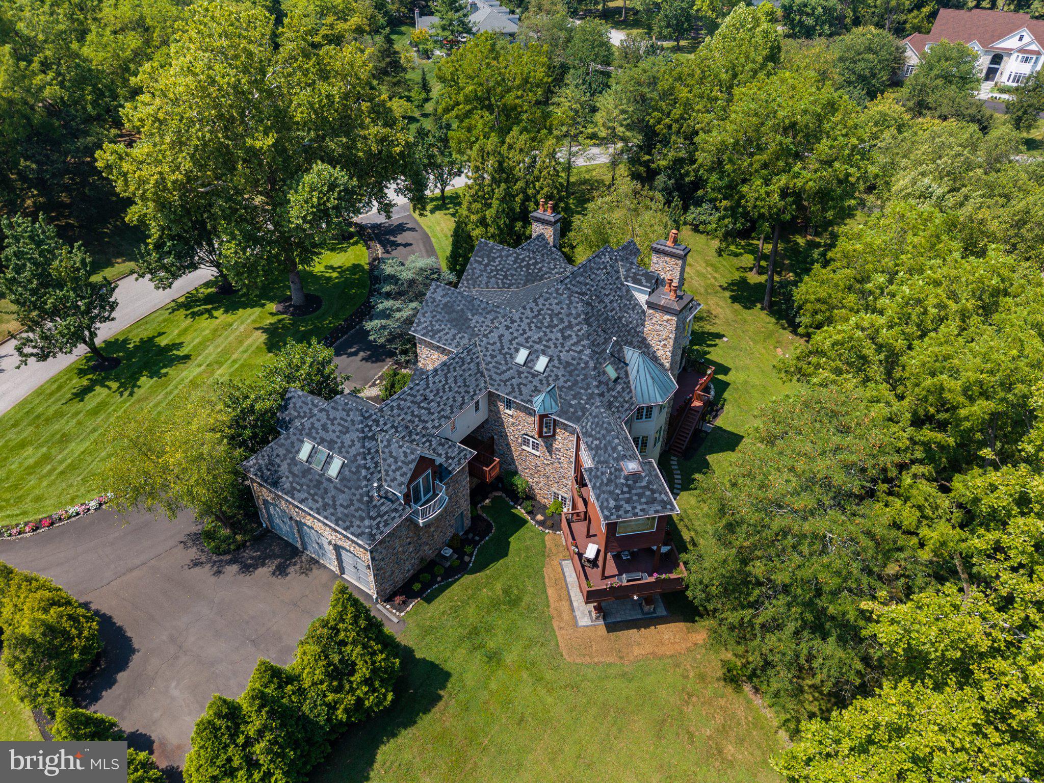 625 CREEK LANE