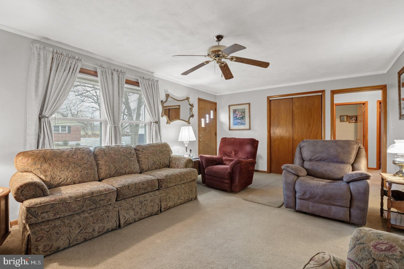 SKYLINE VIEW - Residential