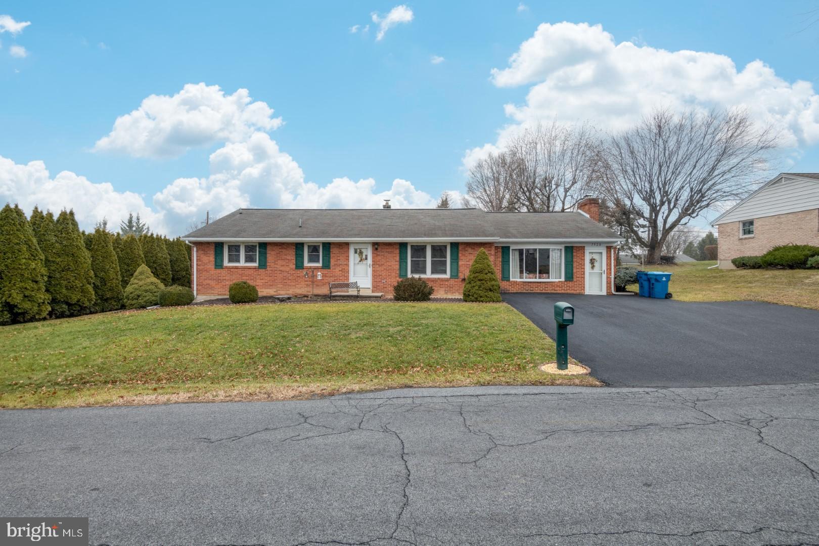SKYLINE VIEW - Residential