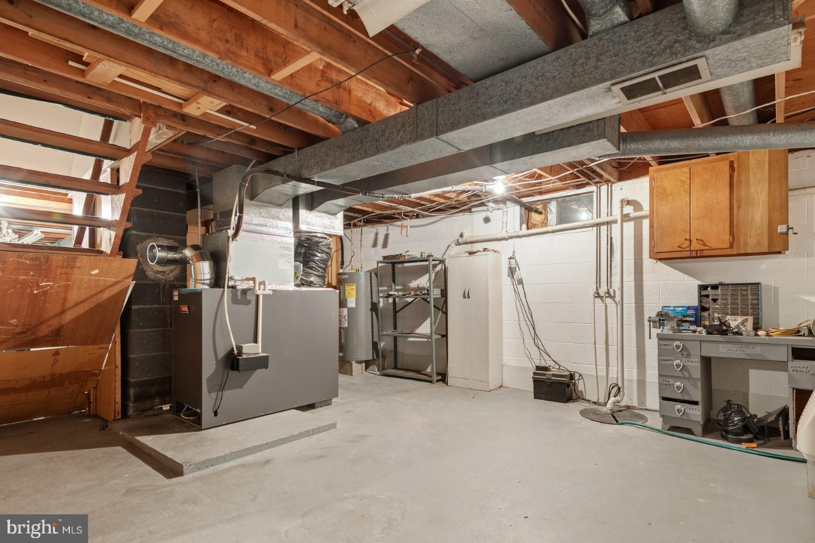 SKYLINE VIEW - Residential