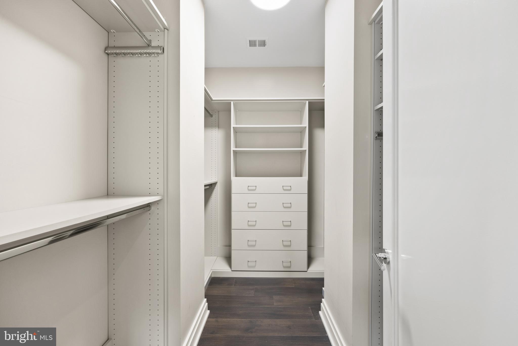 BRIGHTLEAF AND COOPER - Residential