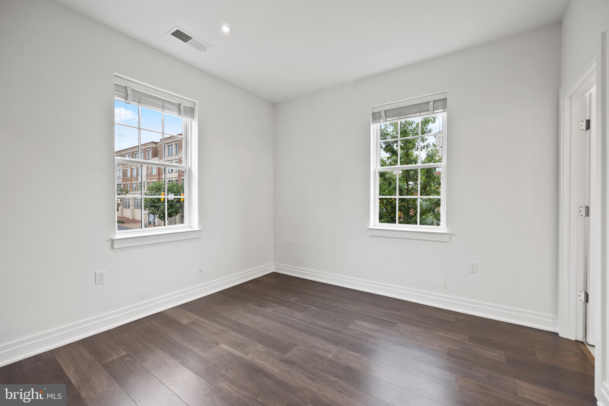 BRIGHTLEAF AND COOPER - Residential