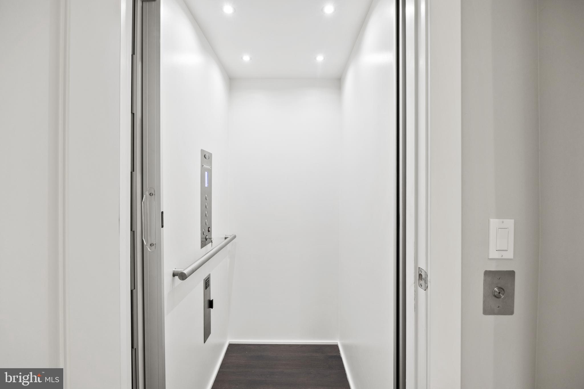 BRIGHTLEAF AND COOPER - Residential