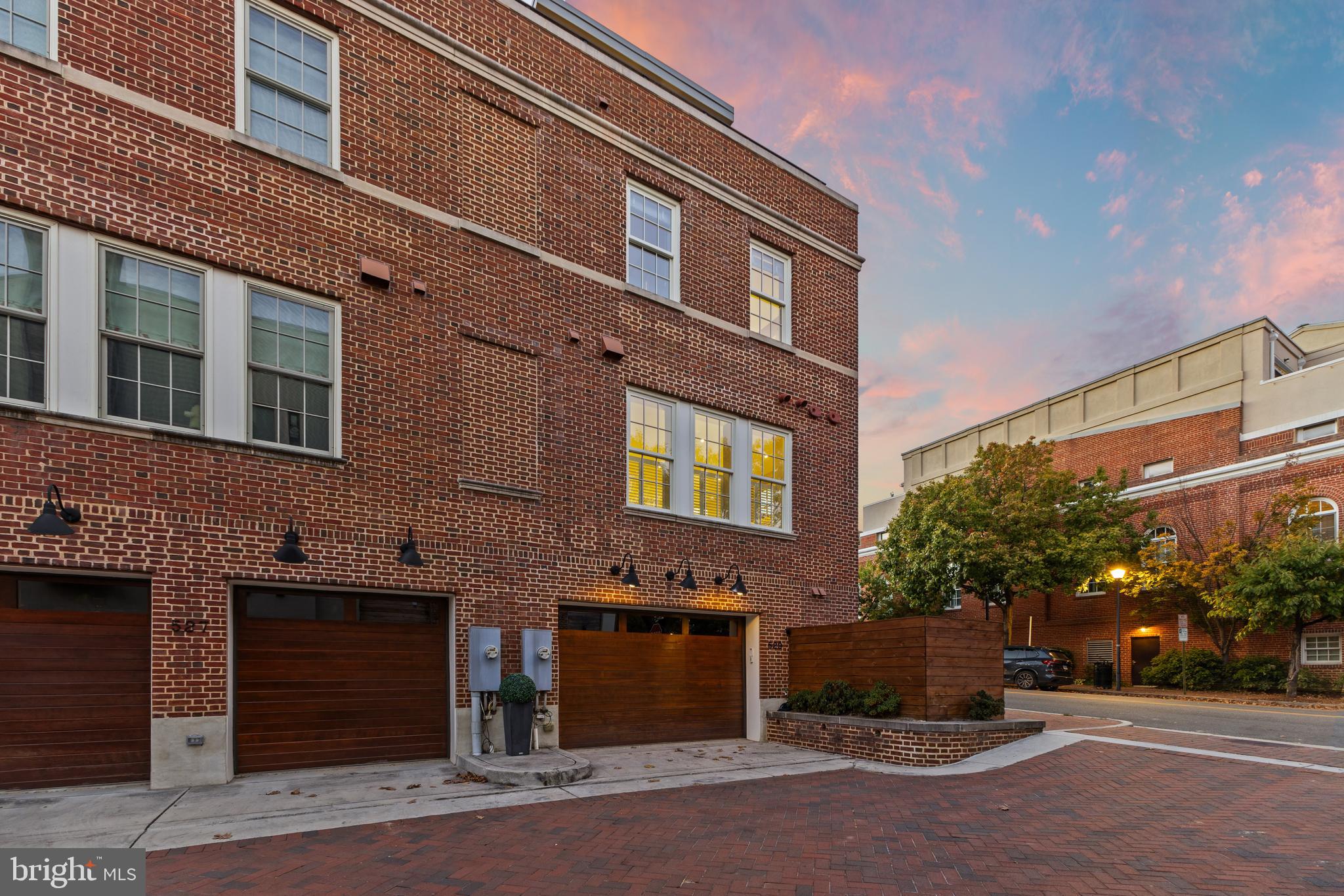 BRIGHTLEAF AND COOPER - Residential