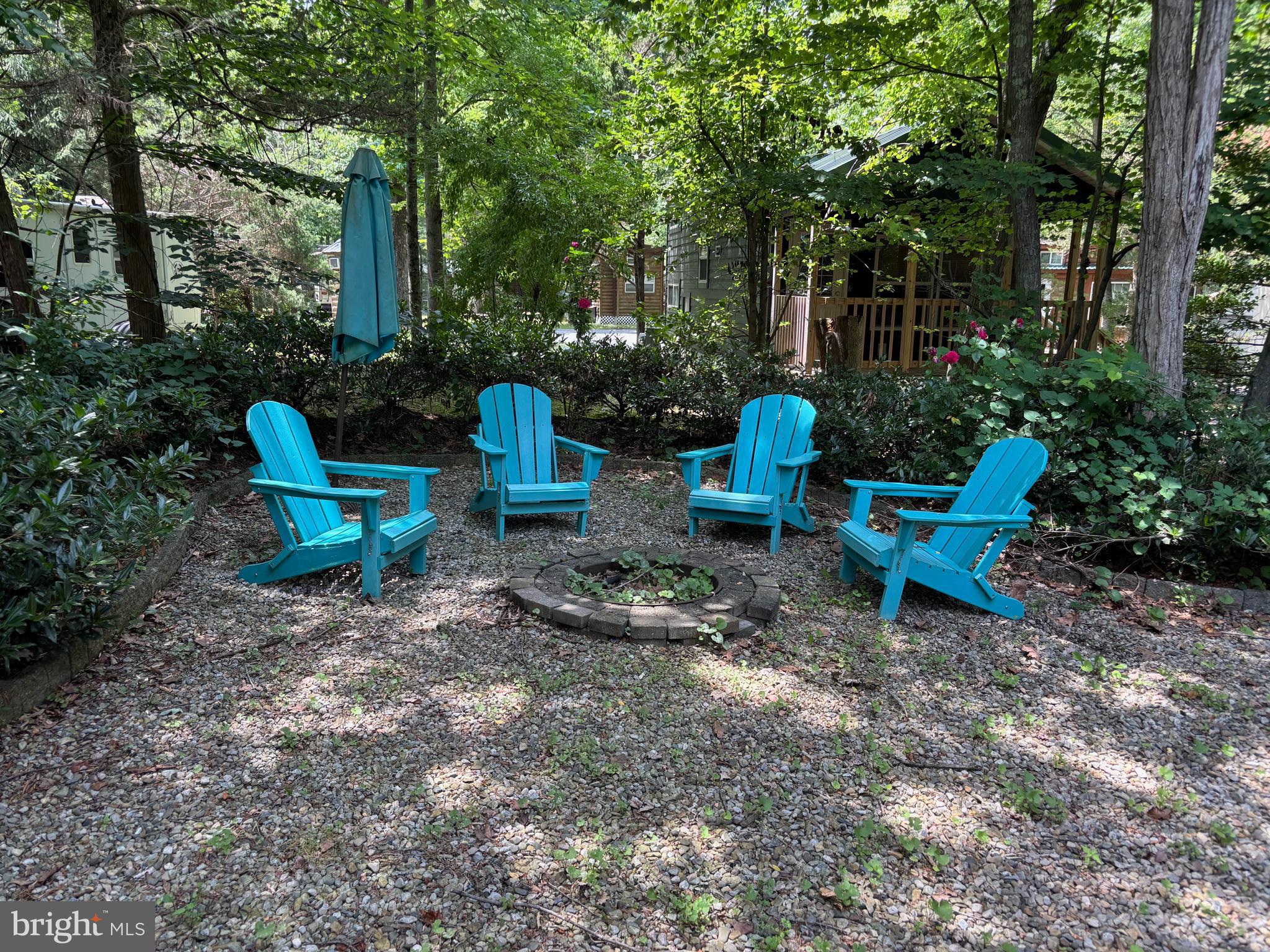 724 MONMOUTH RD 14