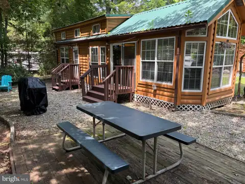 724 Monmouth Rd Unit 14, Cream Ridge, NJ MLS: NJMM2004788
