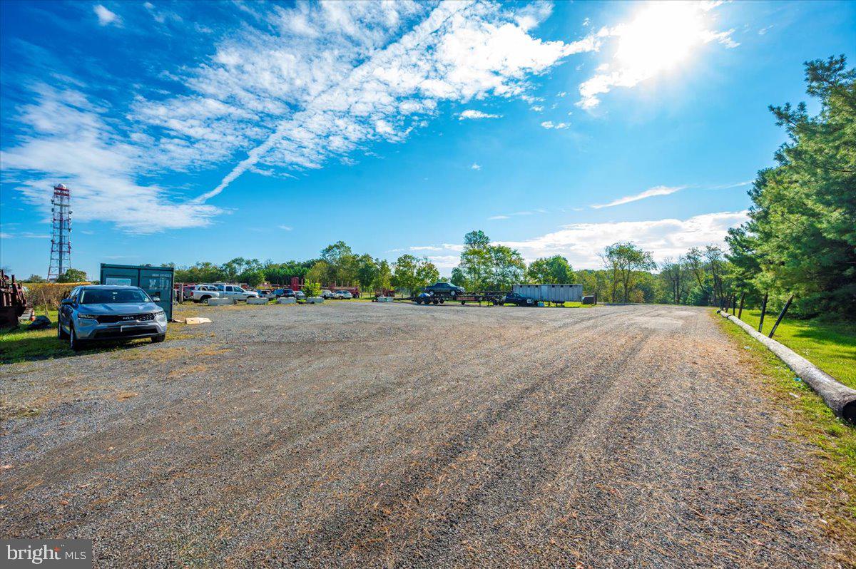 TIBER RIDGE - Commercial Lease