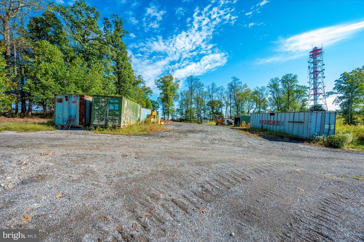 TIBER RIDGE - Commercial Lease