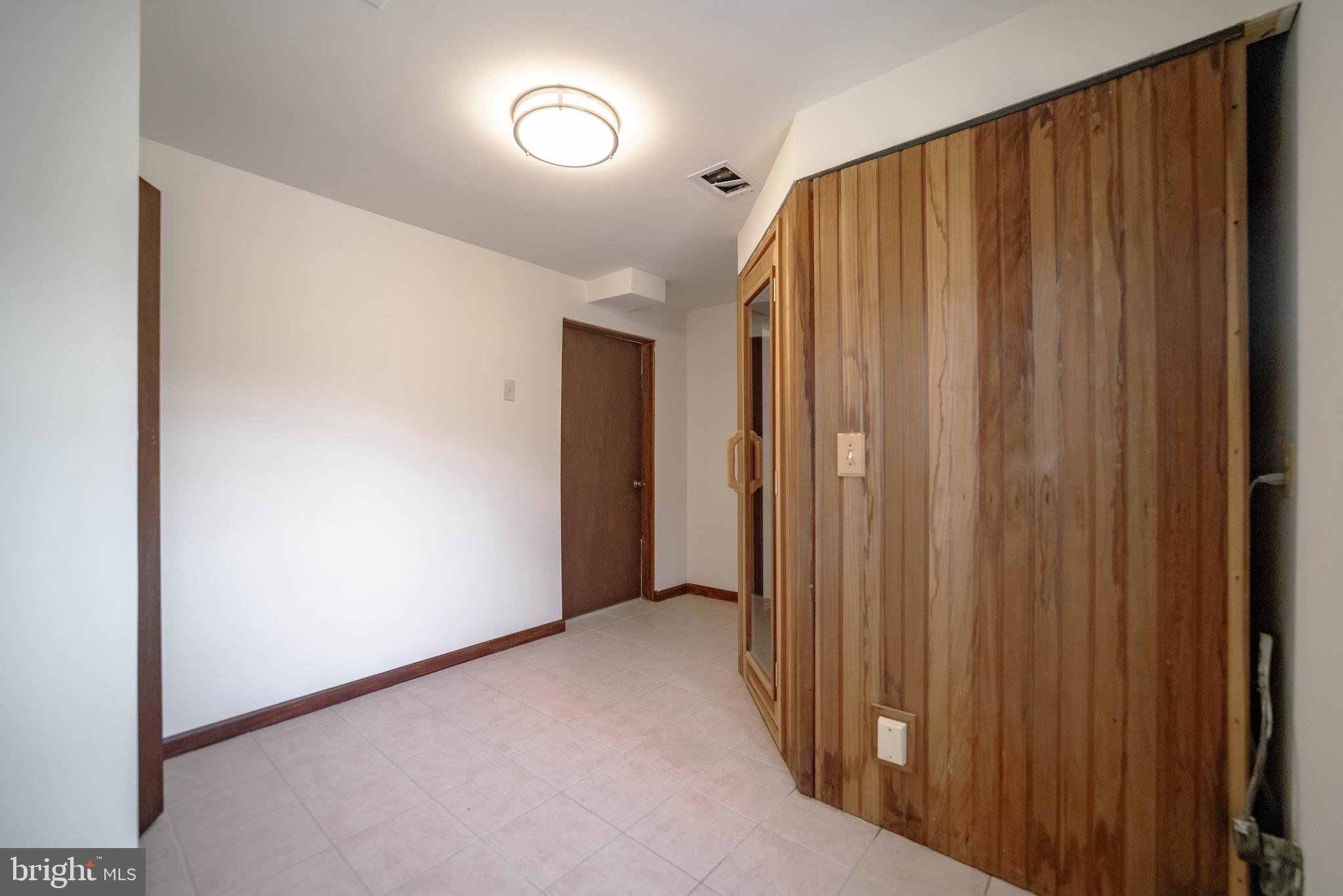 OCCOQUAN FOREST - Residential