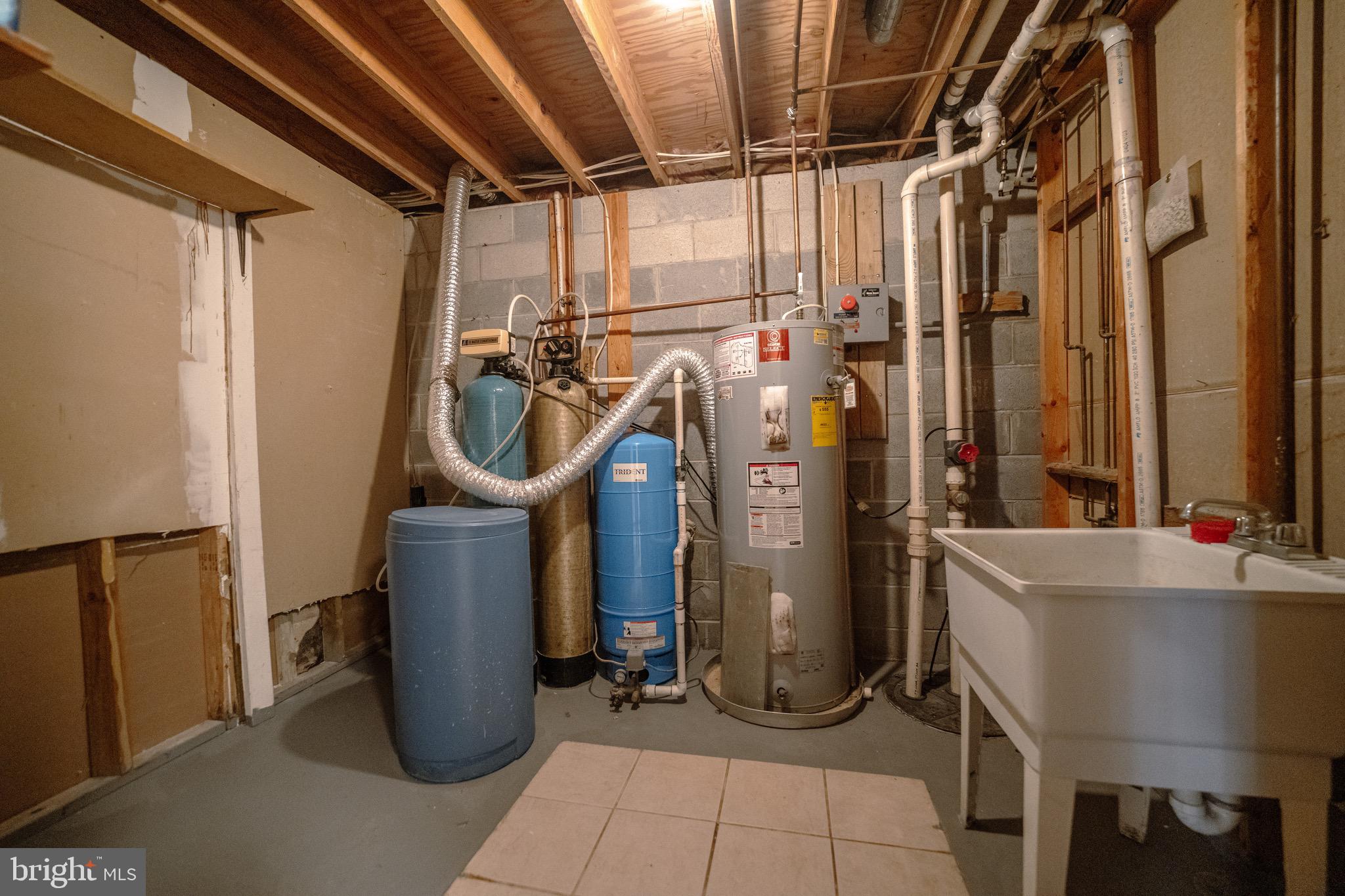 OCCOQUAN FOREST - Residential