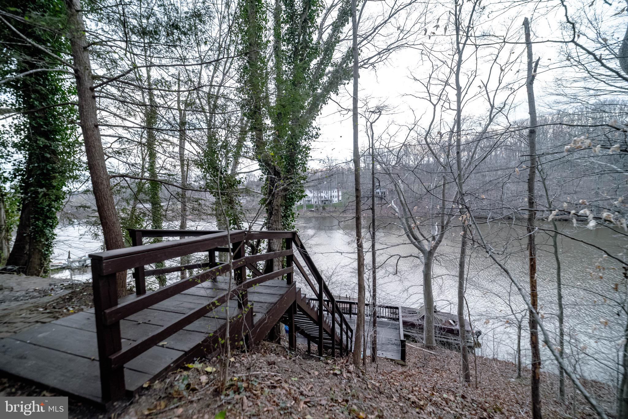 OCCOQUAN FOREST - Residential