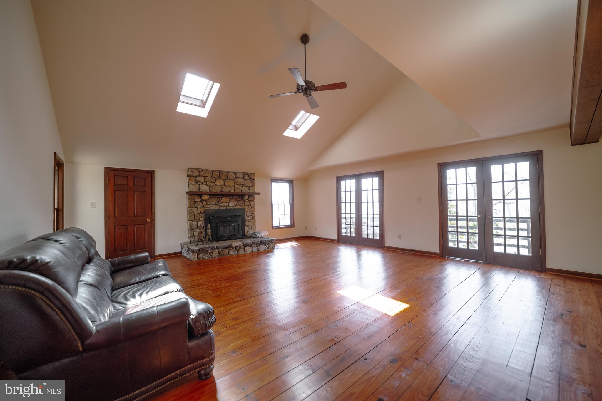 OCCOQUAN FOREST - Residential