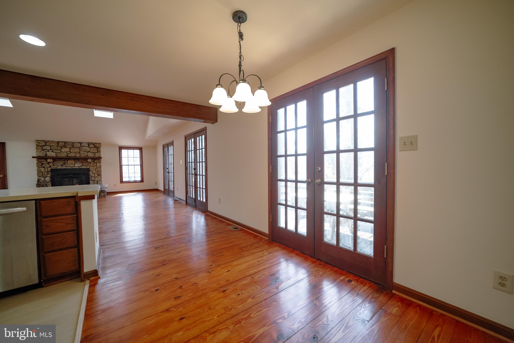 OCCOQUAN FOREST - Residential