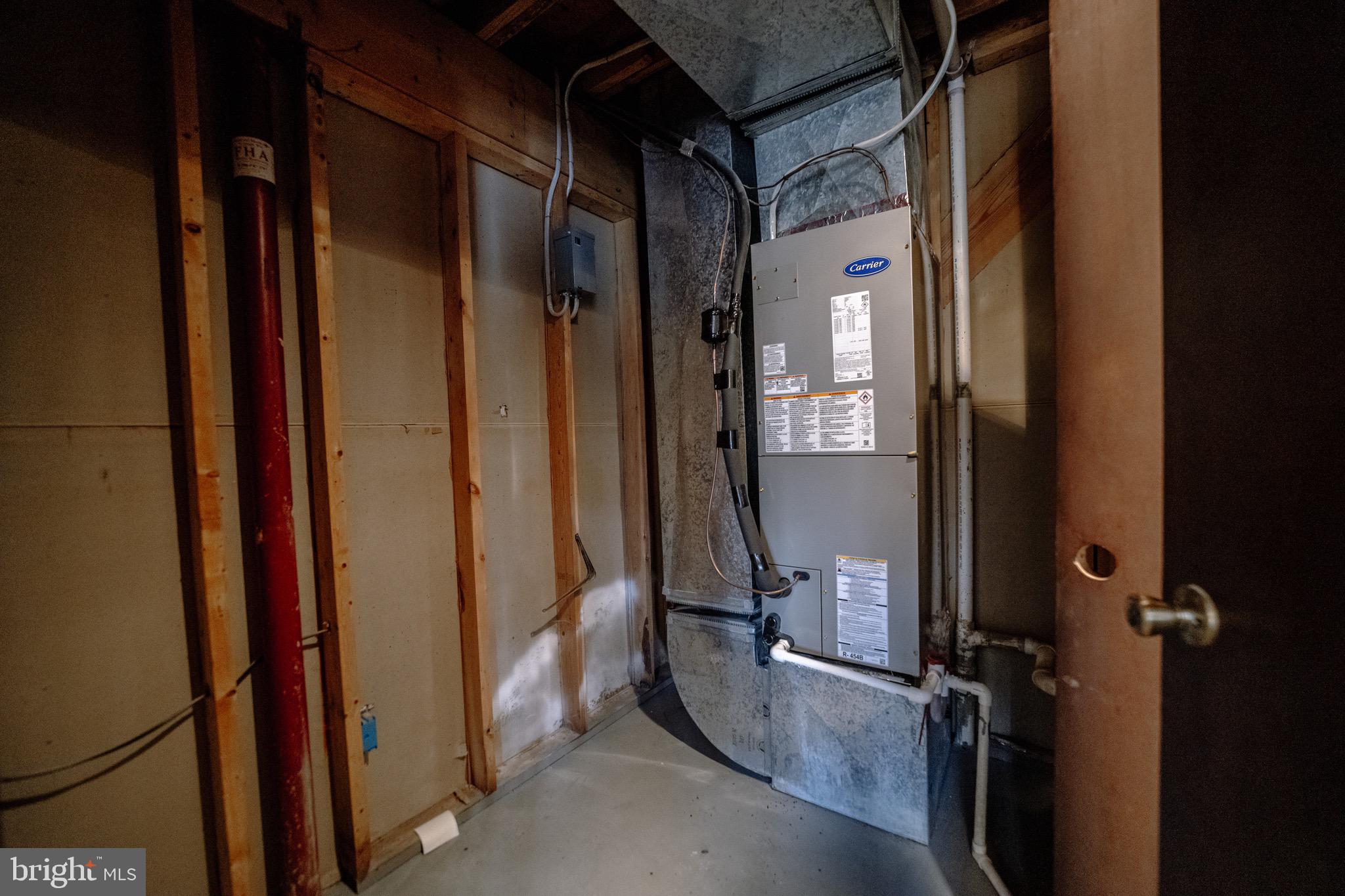 OCCOQUAN FOREST - Residential