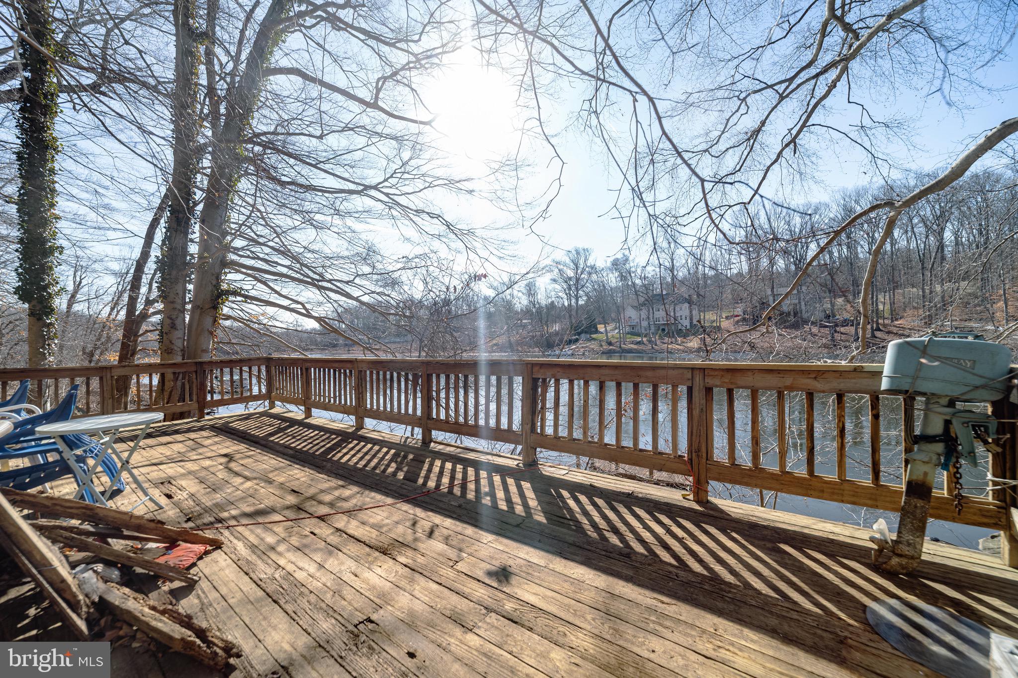 10754 LAKE FOREST DRIVE