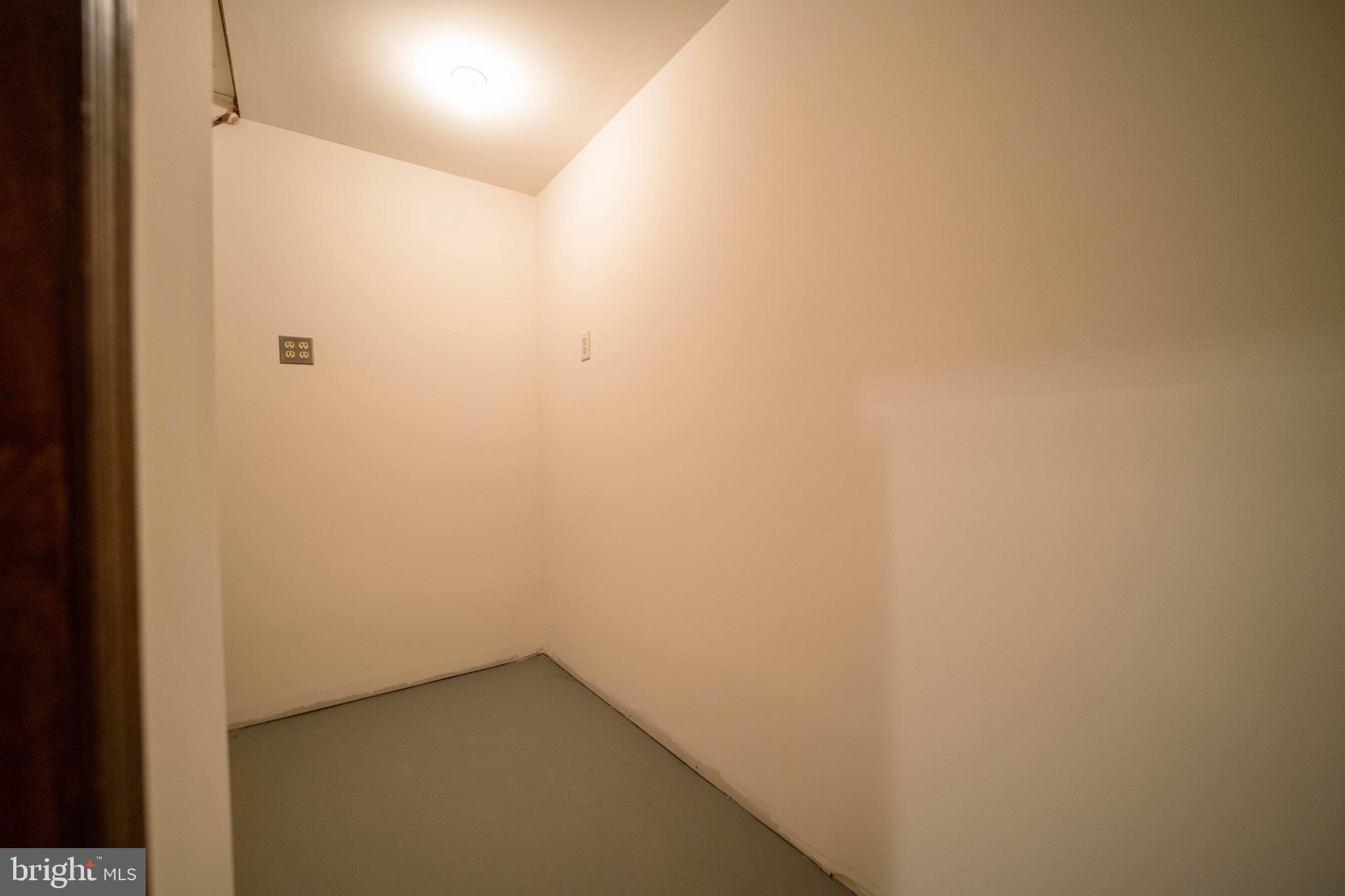 OCCOQUAN FOREST - Residential