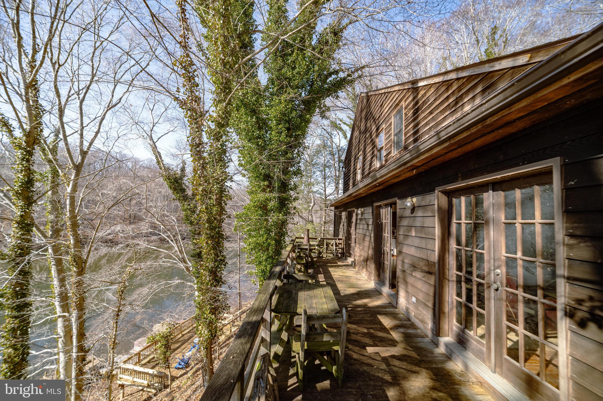 OCCOQUAN FOREST - Residential