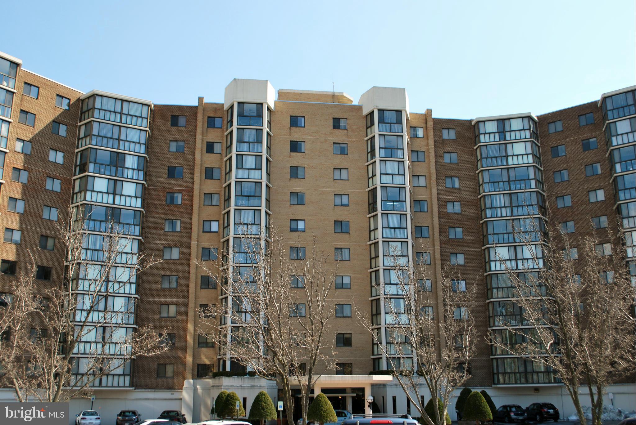 GREENS AT LEISURE WORLD - Residential