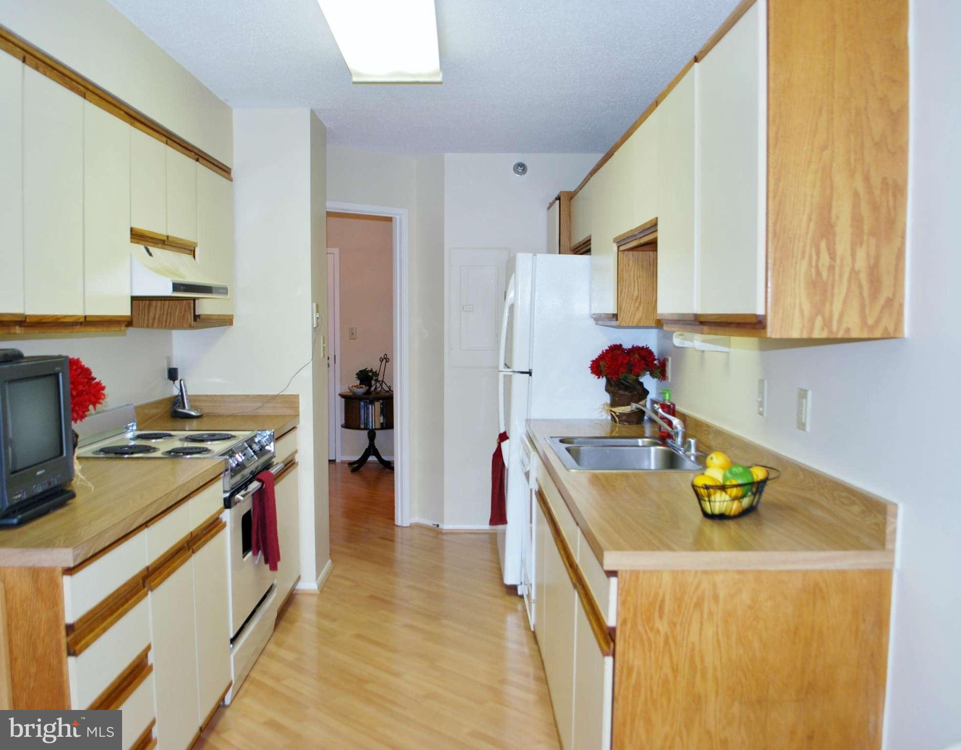 GREENS AT LEISURE WORLD - Residential