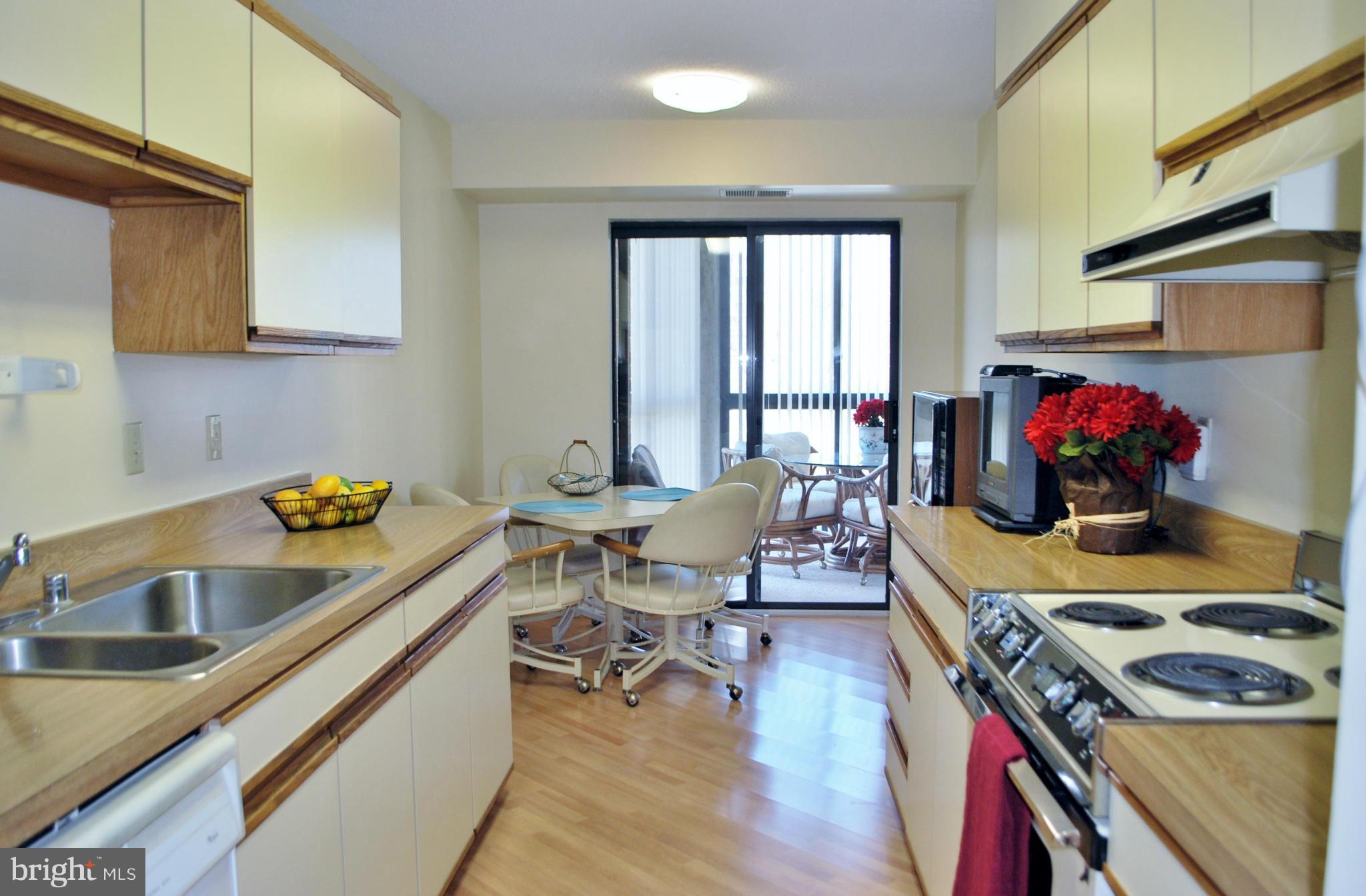 GREENS AT LEISURE WORLD - Residential