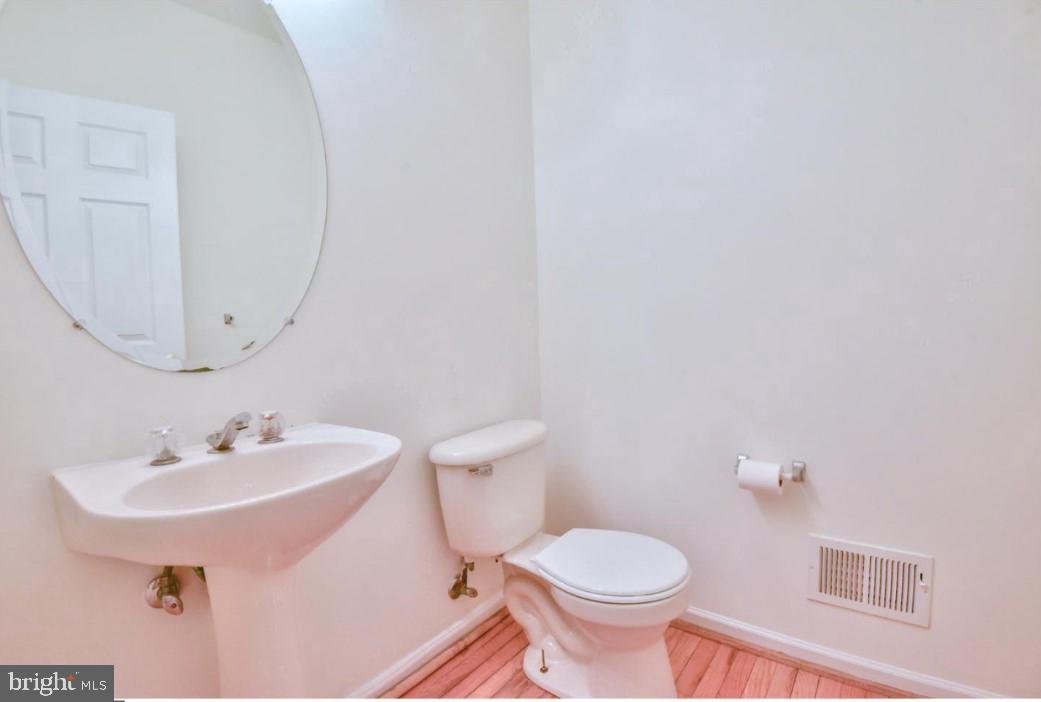 WHITELAND WOODS - Residential Lease