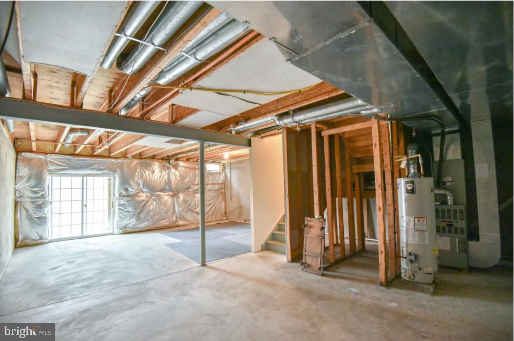 WHITELAND WOODS - Residential Lease