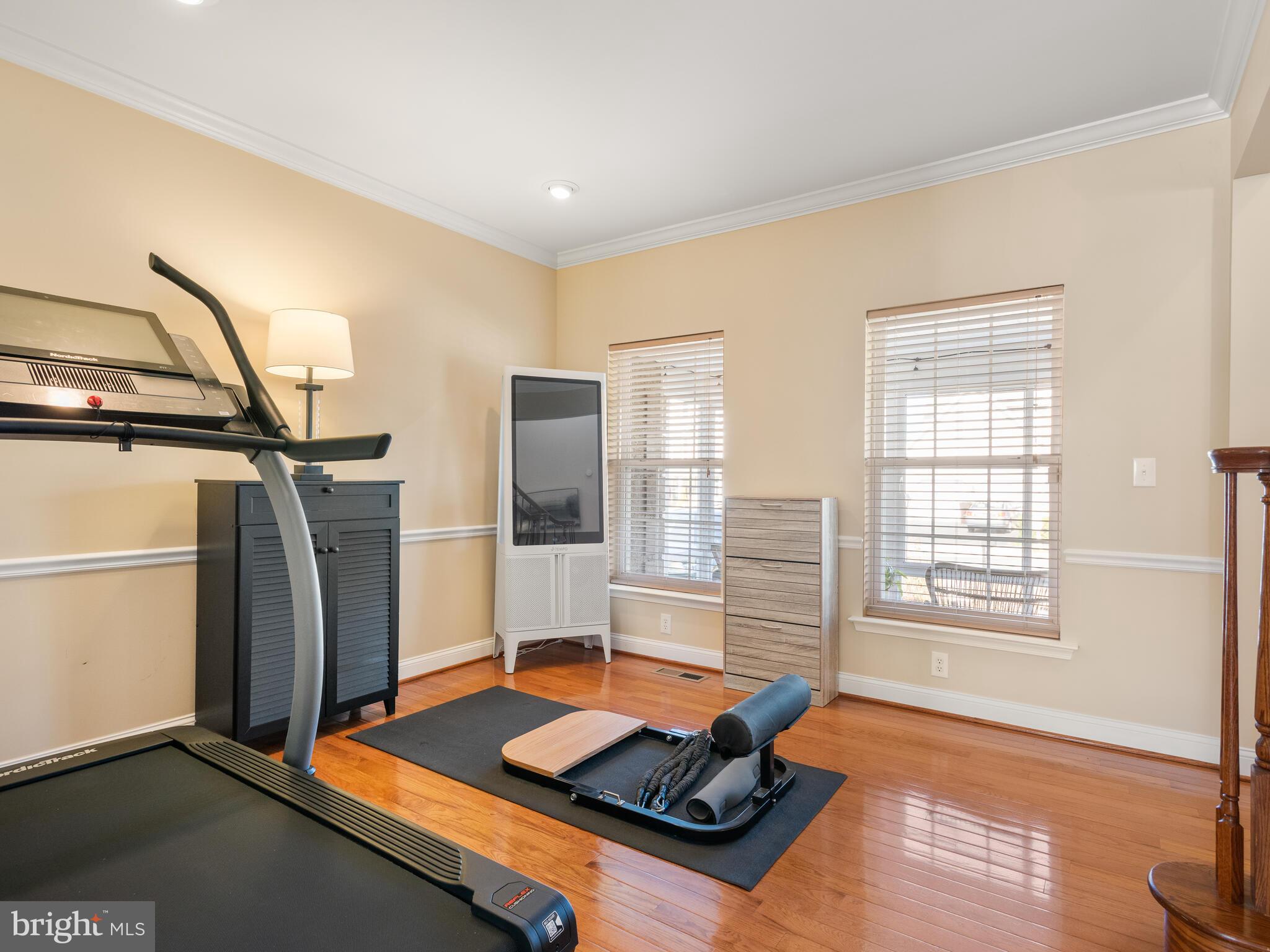 KINGSTON HILL - Residential