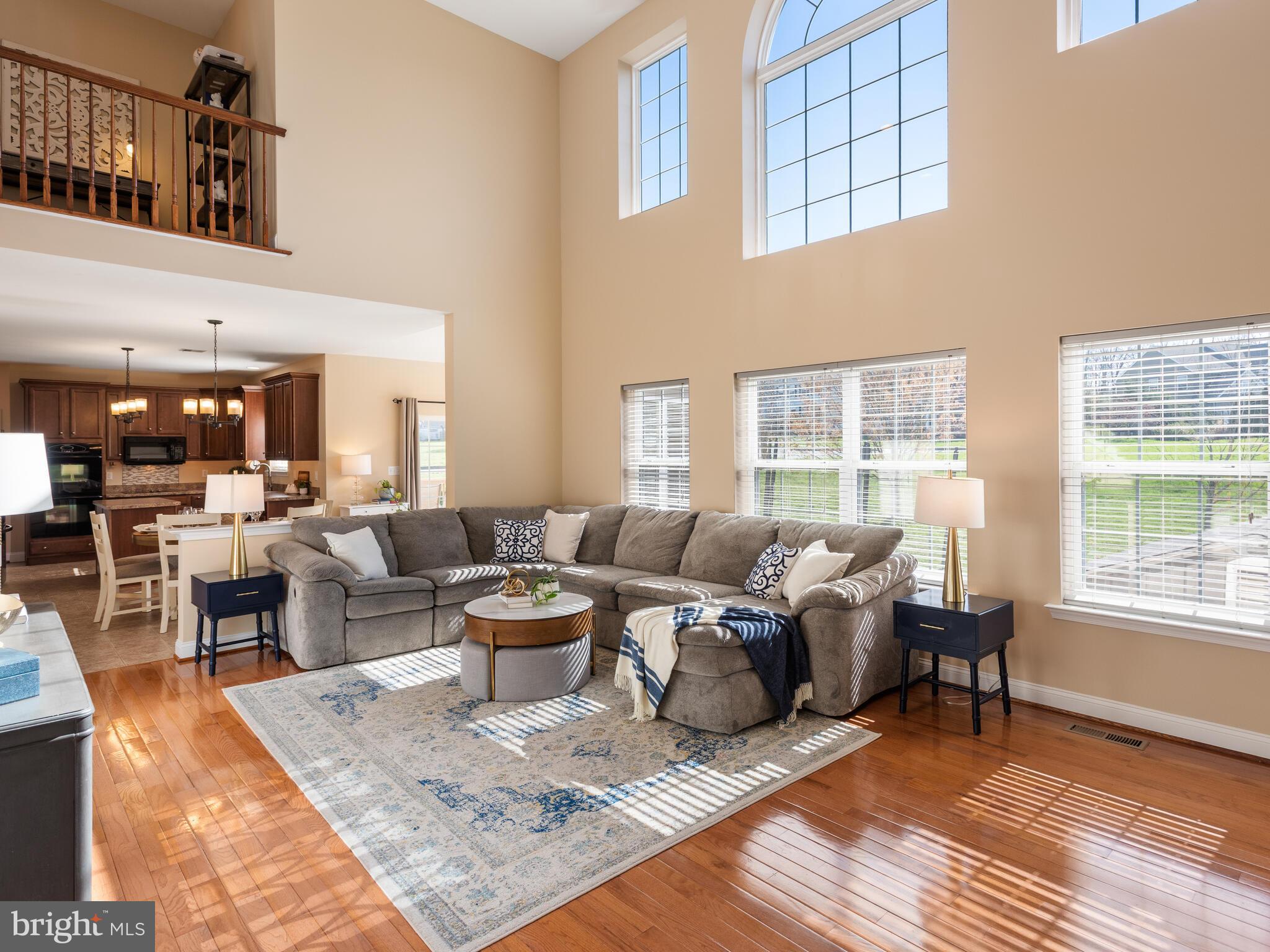 KINGSTON HILL - Residential