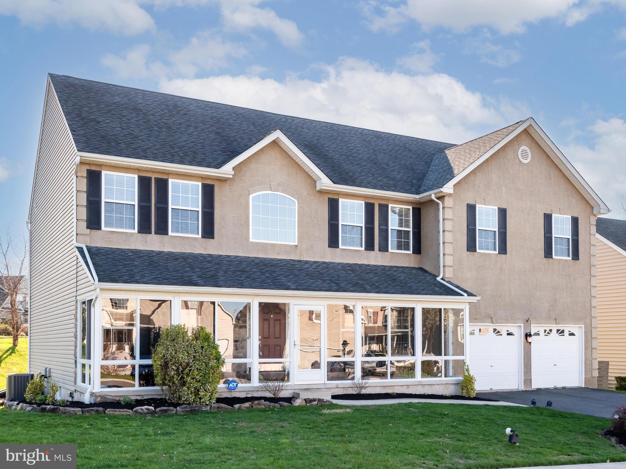 527 CENTENNIAL AVENUE