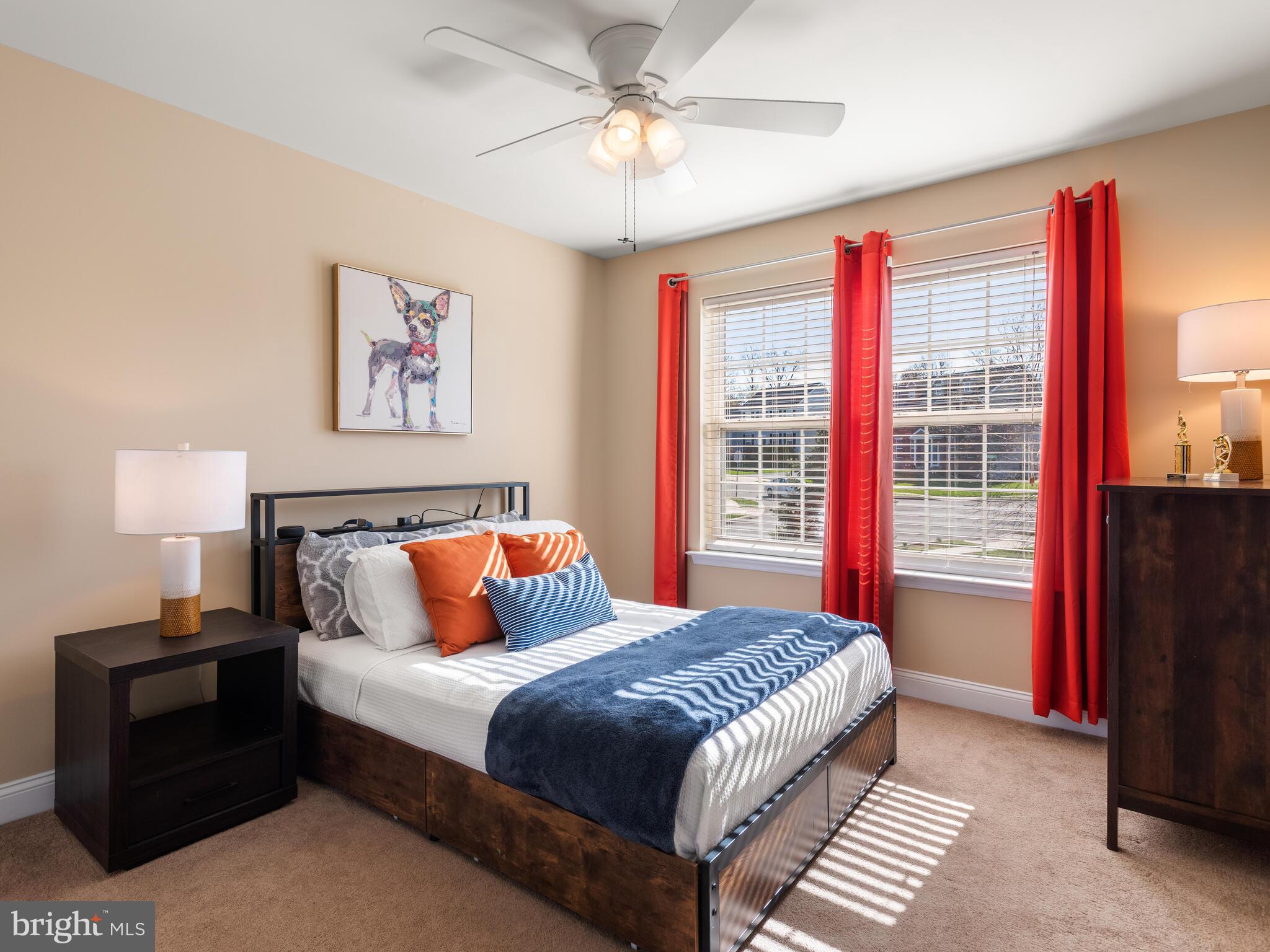 KINGSTON HILL - Residential