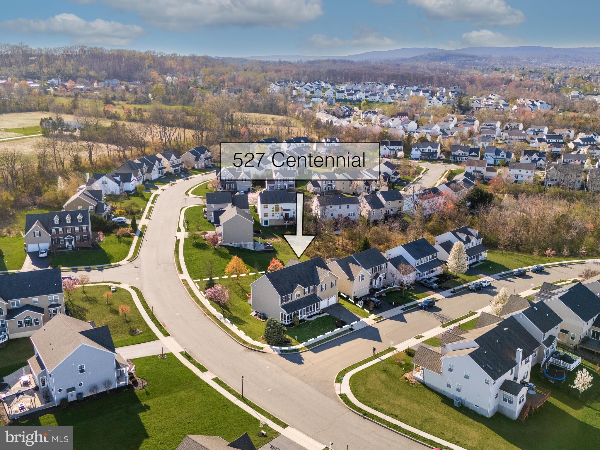 KINGSTON HILL - Residential