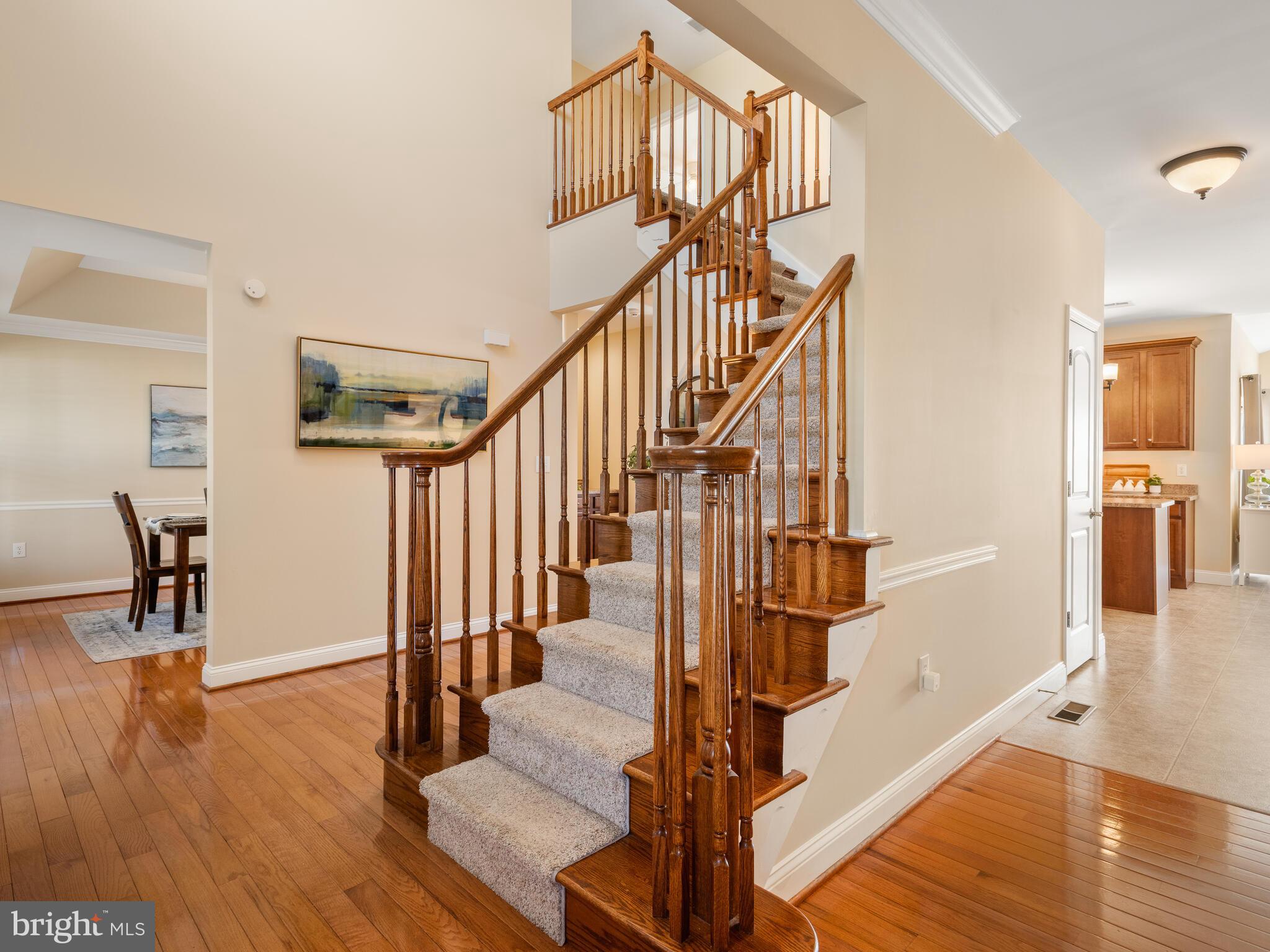 KINGSTON HILL - Residential