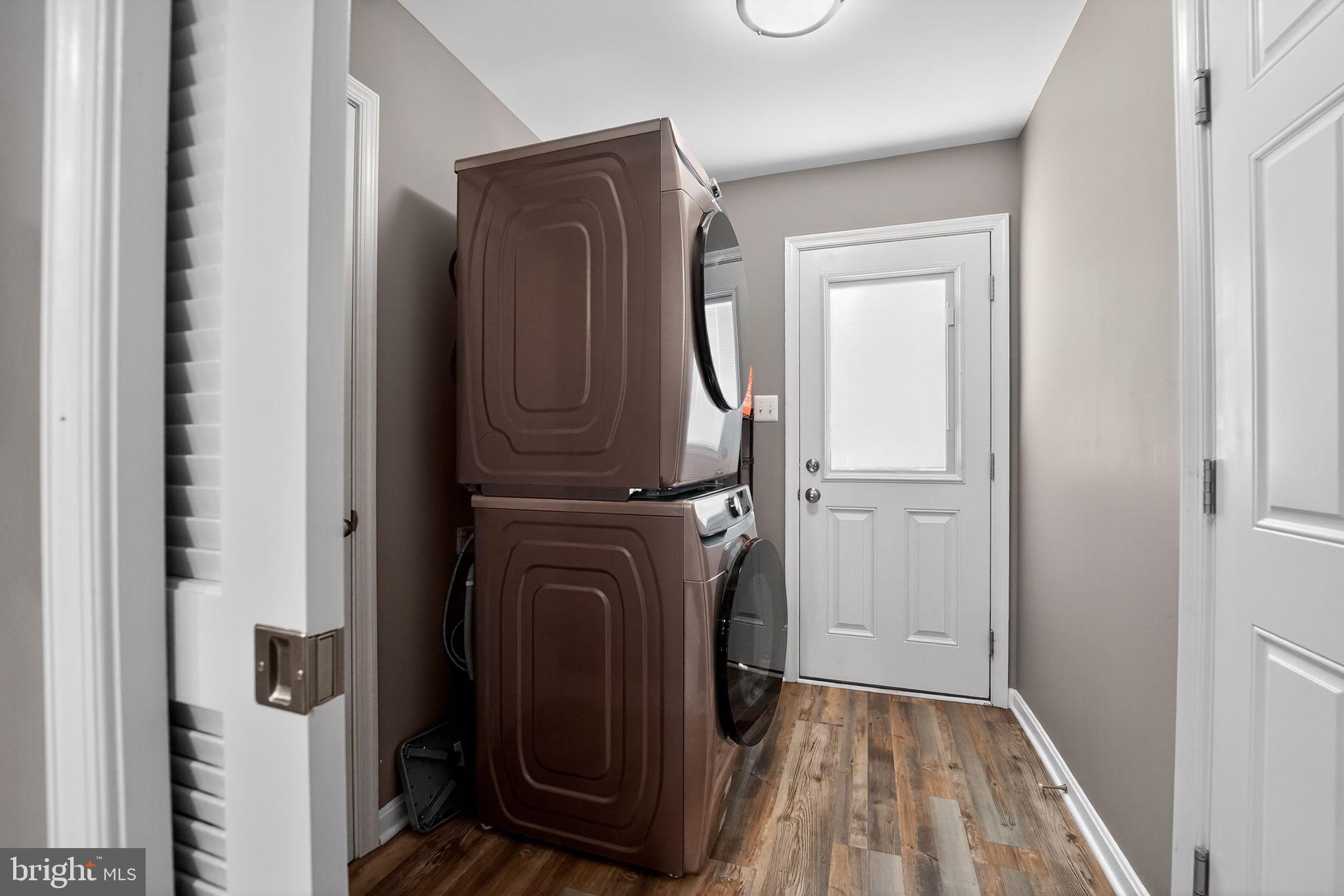 AMBER MEADOWS - Residential