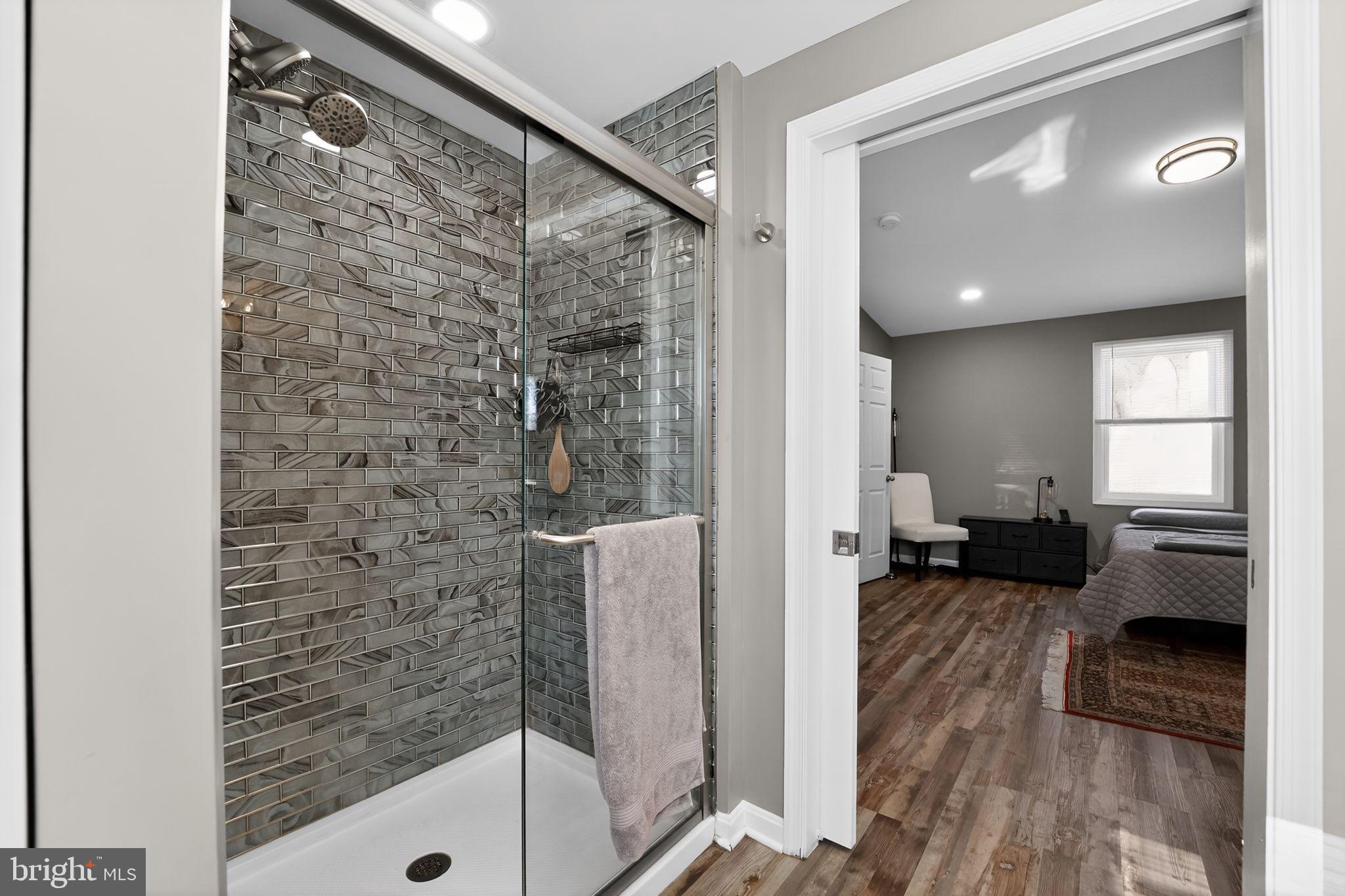 AMBER MEADOWS - Residential