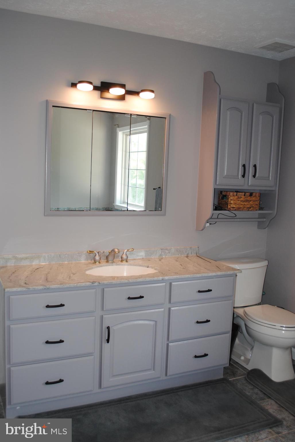 OAKLEIGH MANOR ESTATES - Residential