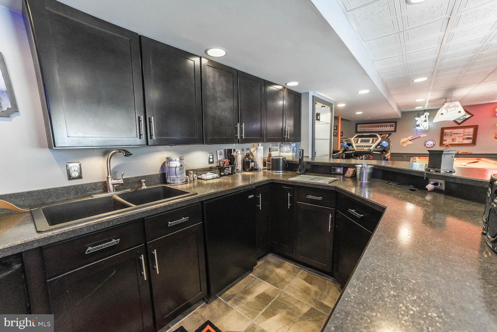 OAKLEIGH MANOR ESTATES - Residential