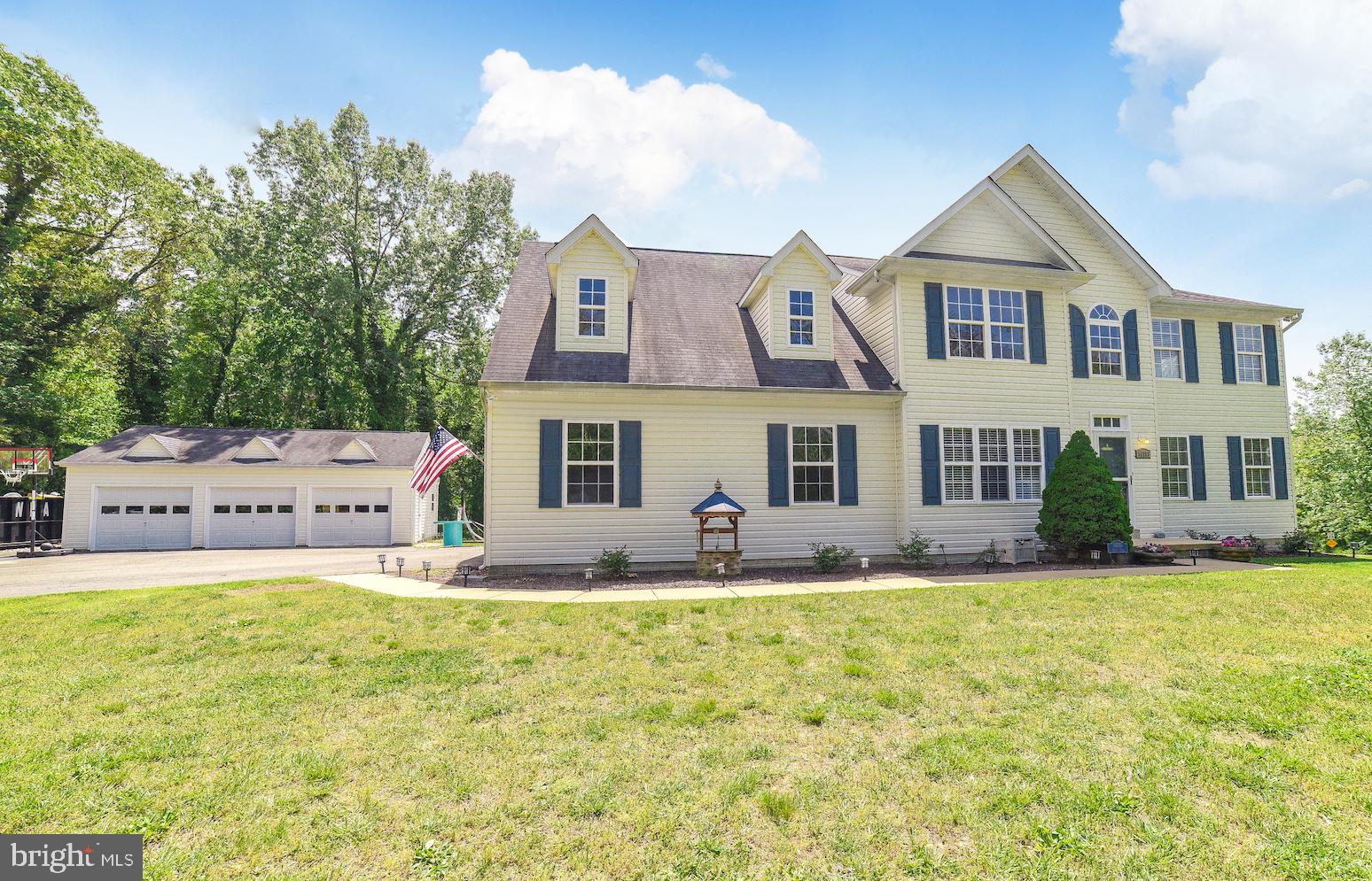 OAKLEIGH MANOR ESTATES - Residential