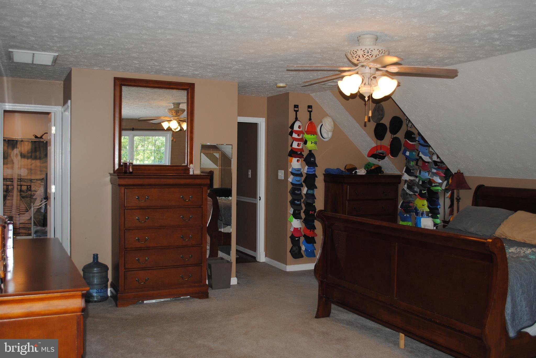 OAKLEIGH MANOR ESTATES - Residential