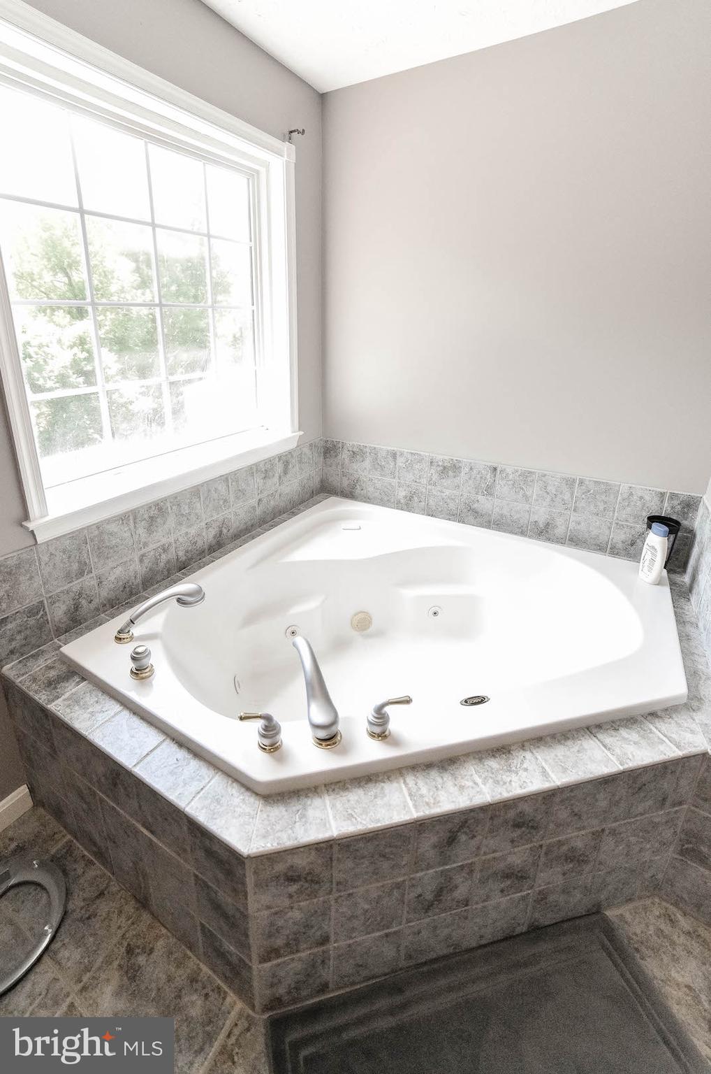 OAKLEIGH MANOR ESTATES - Residential