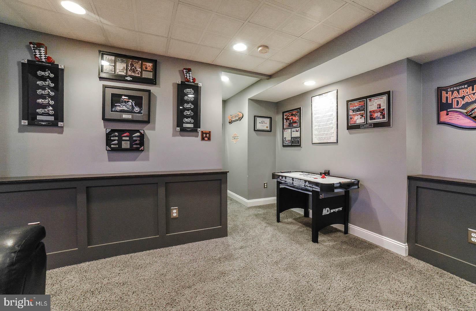 OAKLEIGH MANOR ESTATES - Residential