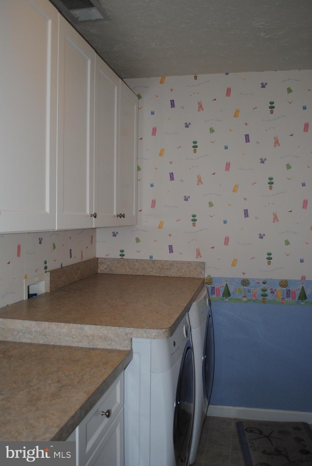 OAKLEIGH MANOR ESTATES - Residential