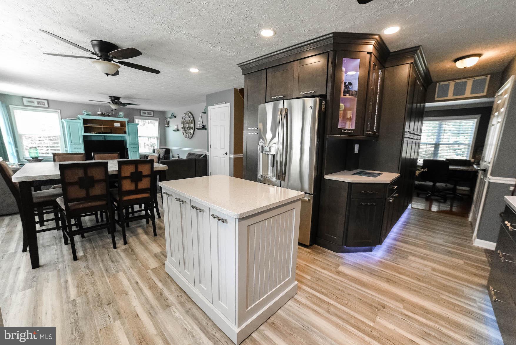 OAKLEIGH MANOR ESTATES - Residential