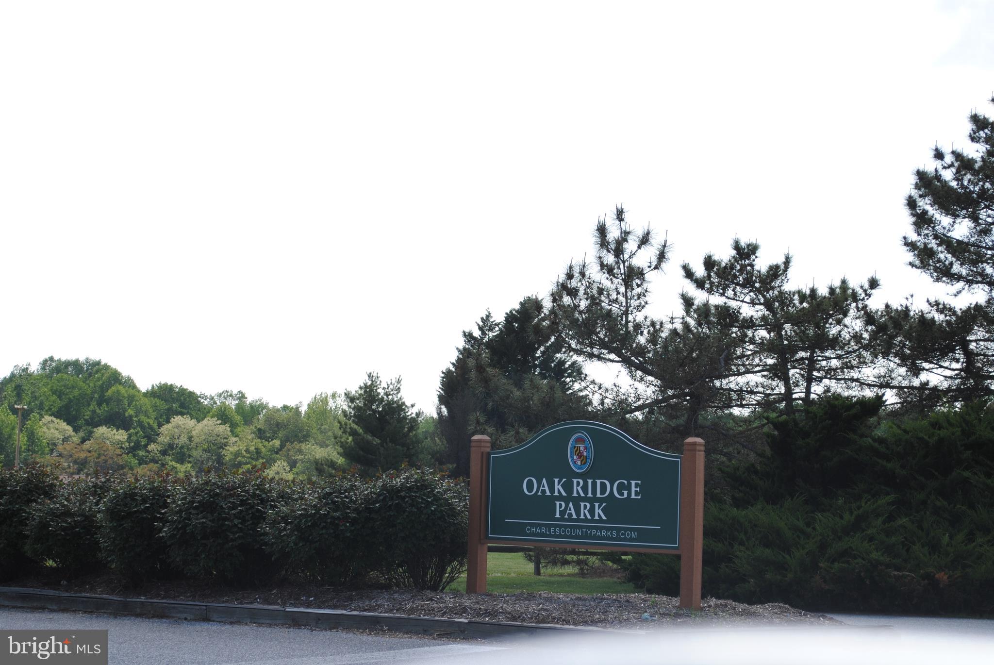 OAKLEIGH MANOR ESTATES - Residential